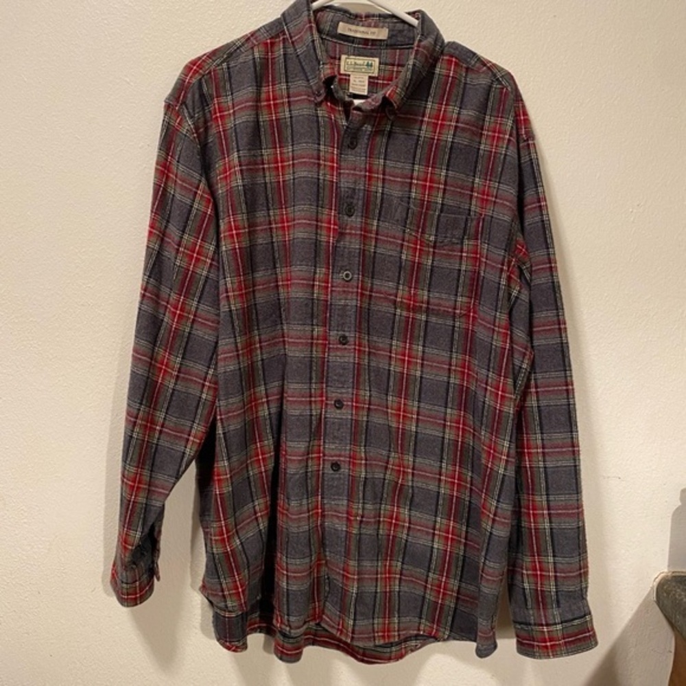 L.L.Bean Shirt Mens Size XL Scotch Plaid Button Down Pockets Flannel Gray-Red